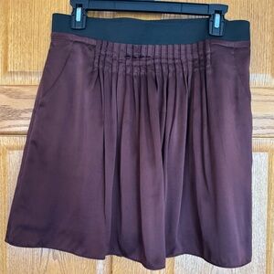Banana Republic Burgundy Silk Pleated Skirt with Pockets Size 6